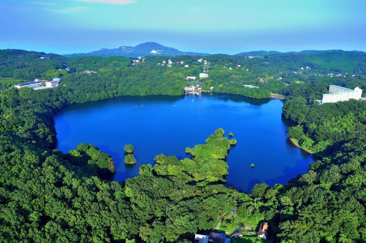 伊豆高原 温泉付別荘 Isana Mountain Villa Futo Kültér fotó